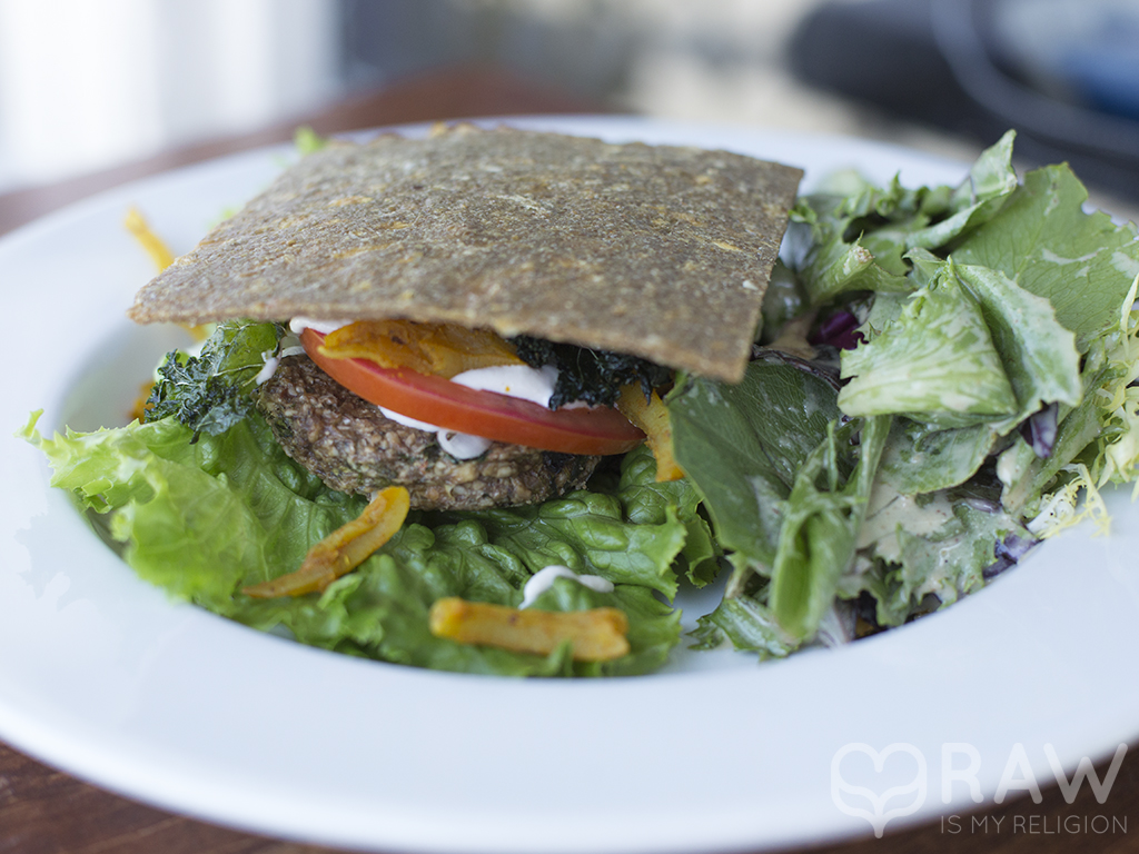 Raw vegan Bacon Burger - Rawvolution