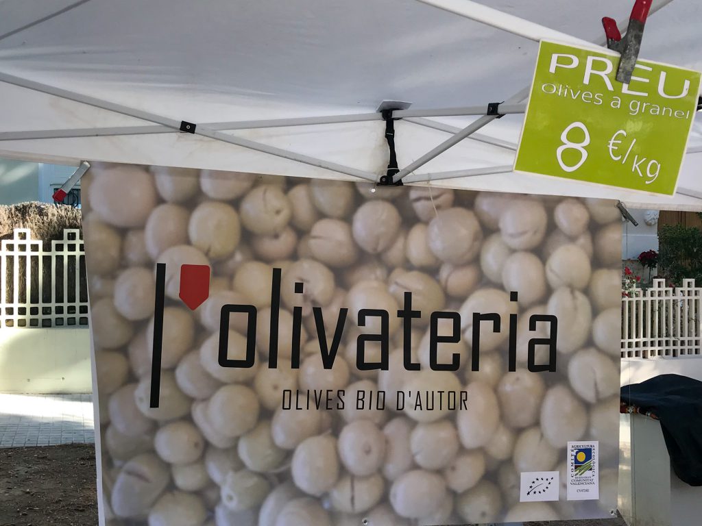 Mercat de Venda Directa Biomarkt in Valencia bio Gemüse kaufen.