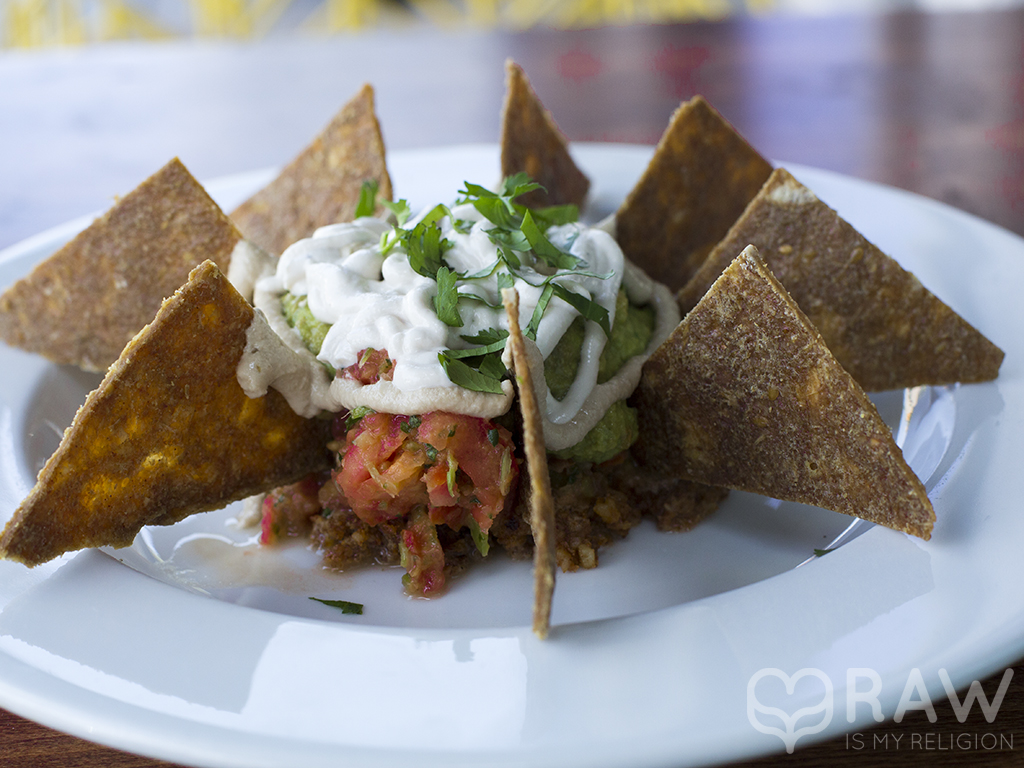 Raw vegan Nachos Onion Bread - Rawvolution