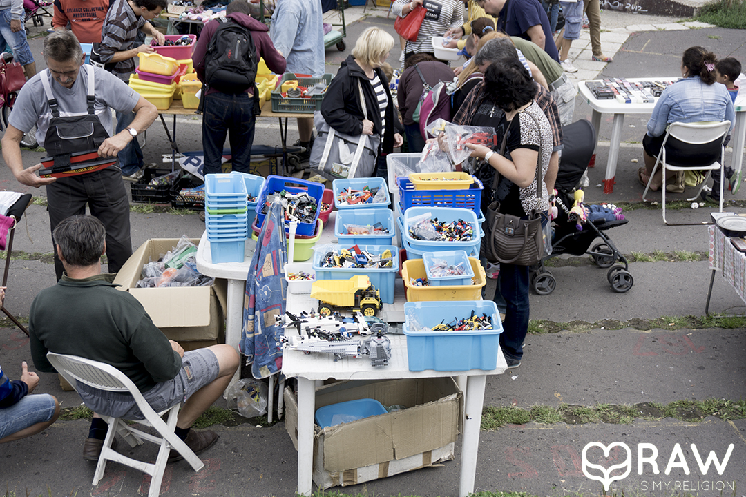 PECSA Bolhapiac Flea market Budapest stands lego