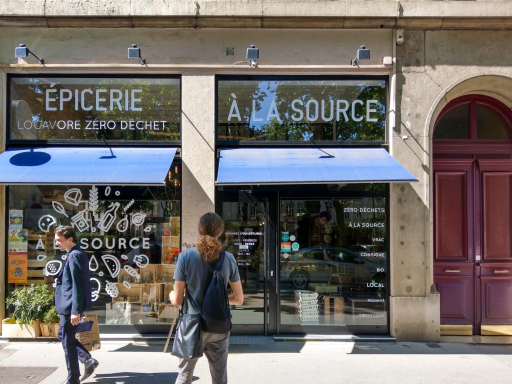 A La Source, c'est une épicerie bio avec vrac zéro déchets située à Lyon 