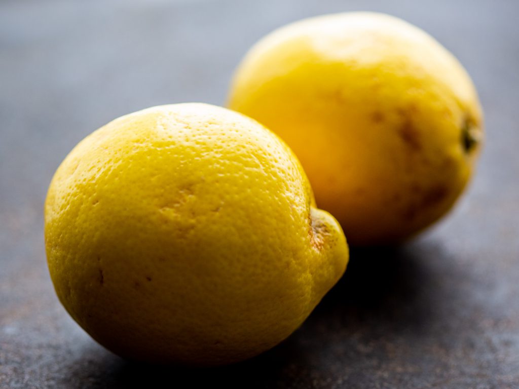 Organic lemon for vegan & raw recipes.