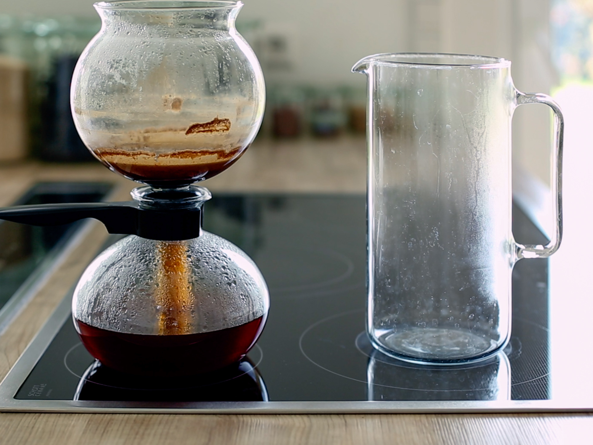 Как приготовить растительное молоко для кофе и чая за минуту из кешью