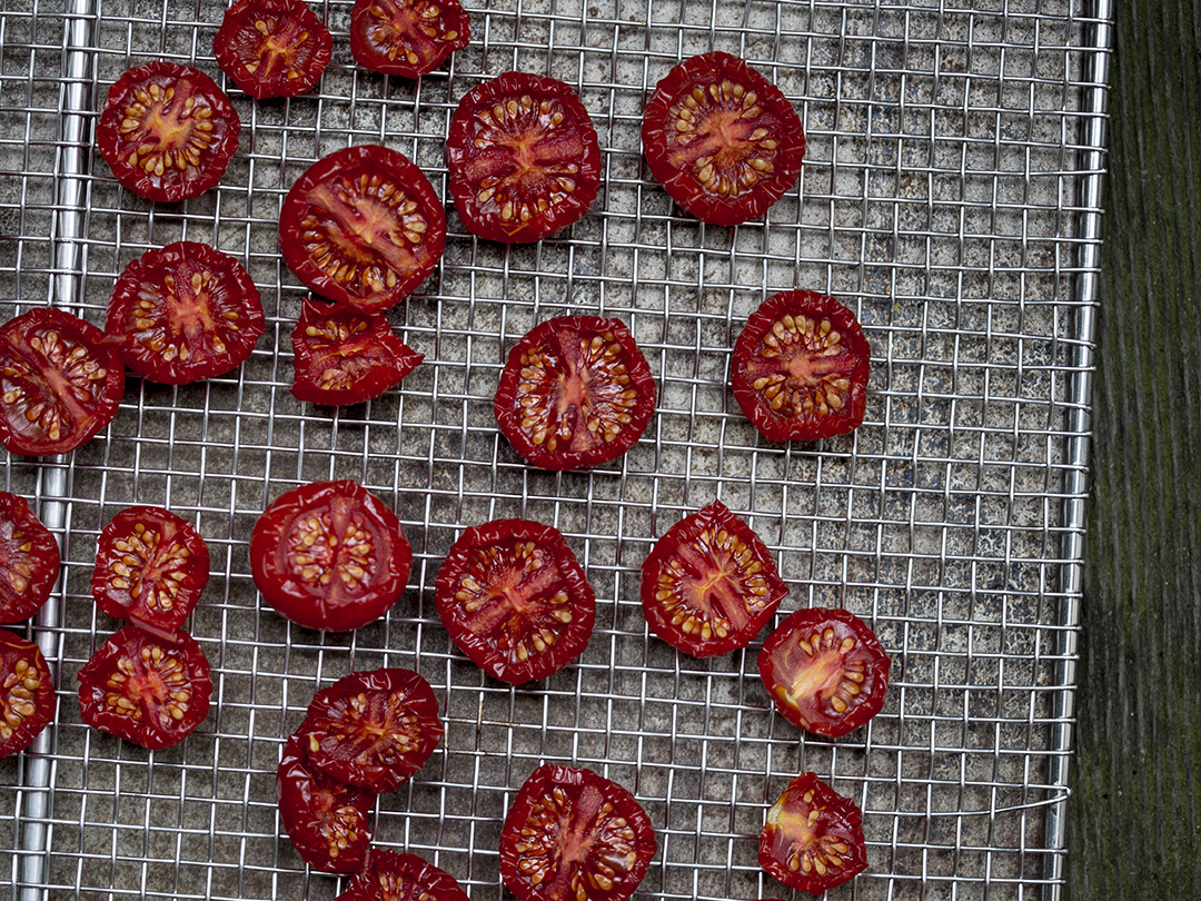 falafel salad dehydrated romatoes