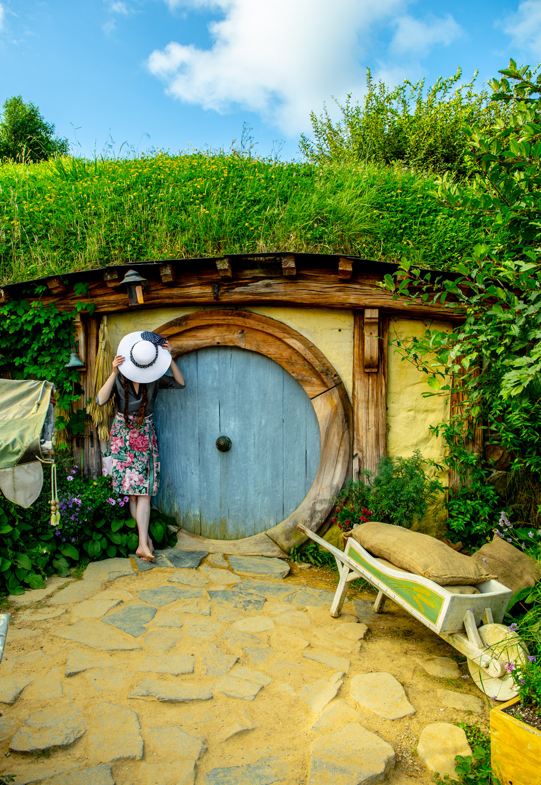 Hobbiton Movie Set