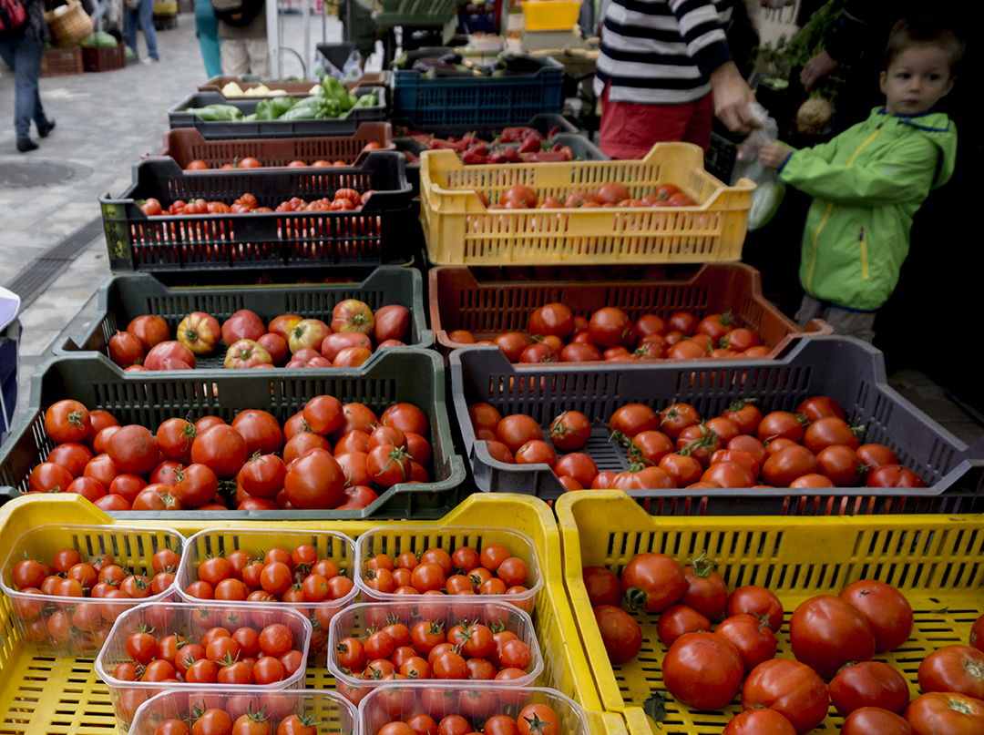 mom park organic market budapest tomatoes produce organic