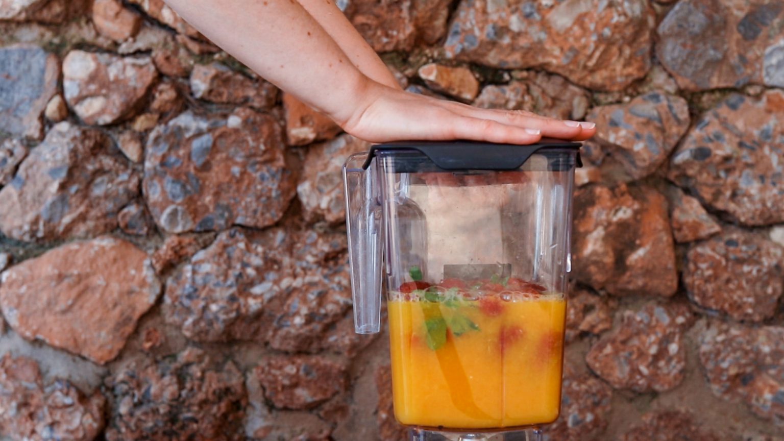 Erdbeer-Orangen-Smoothie | Rawismyreligion