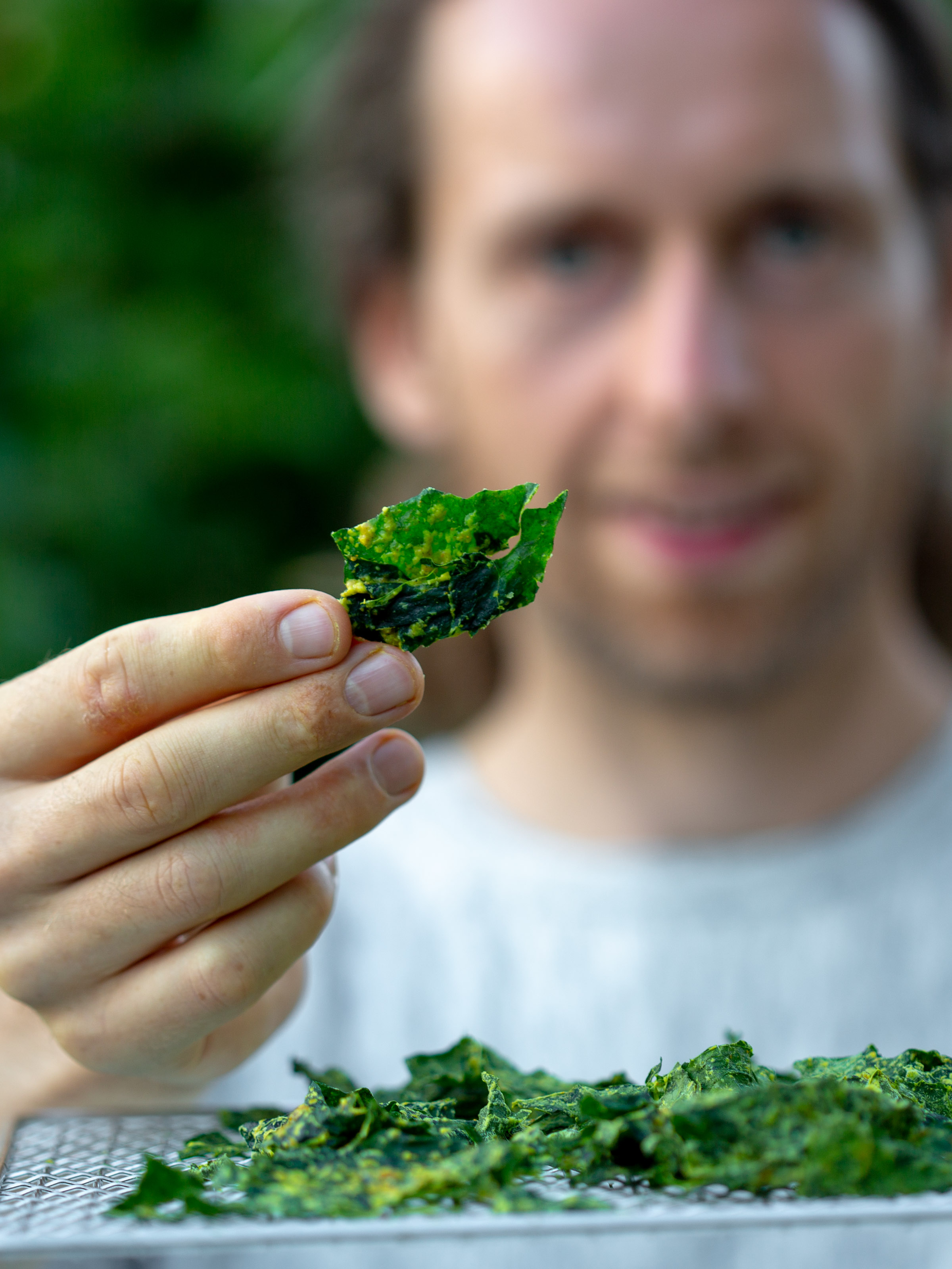 Super easy kale chips